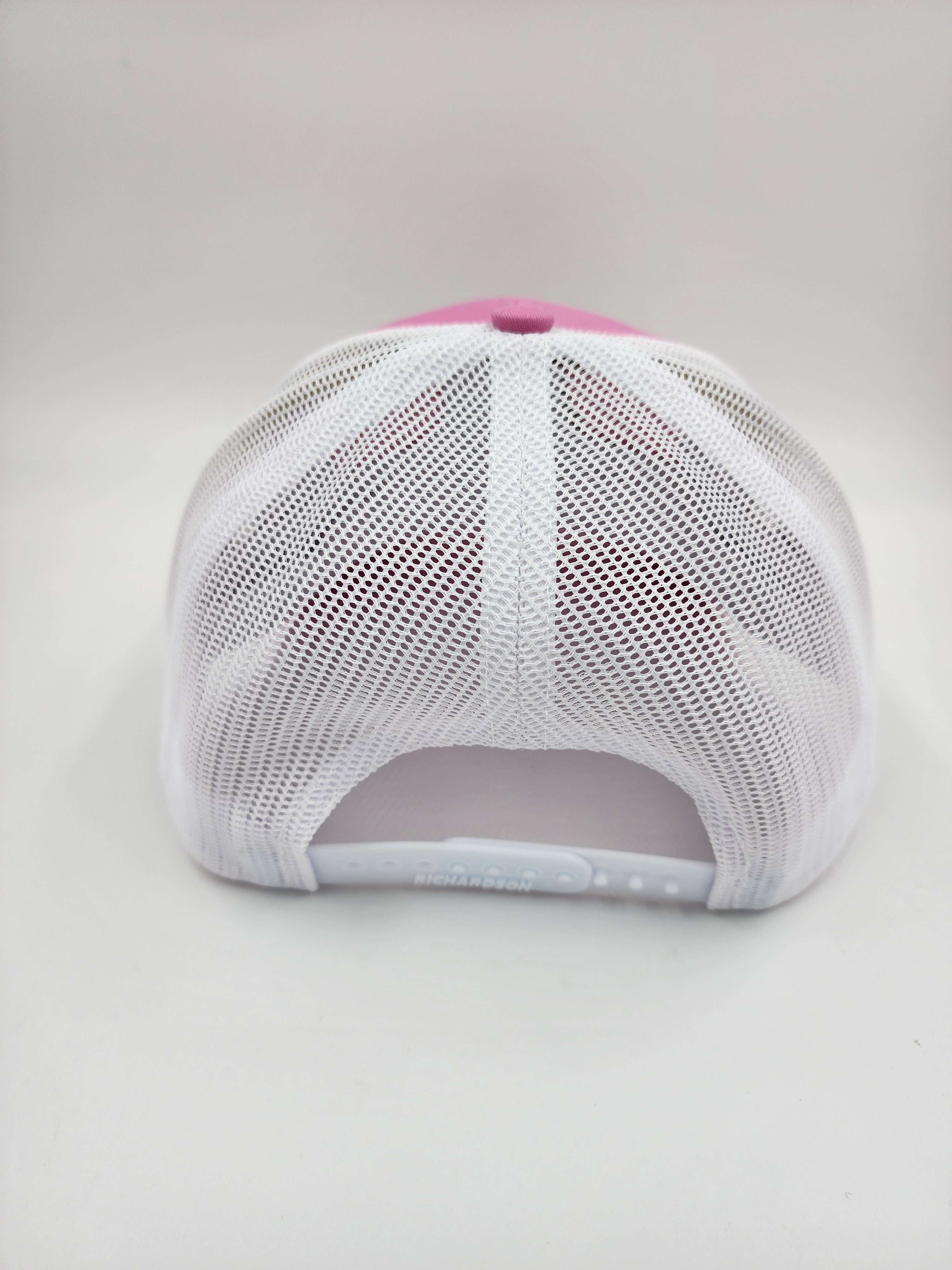 QUEEN Q Crown Trucker Hat – Pink & White Richardson 112